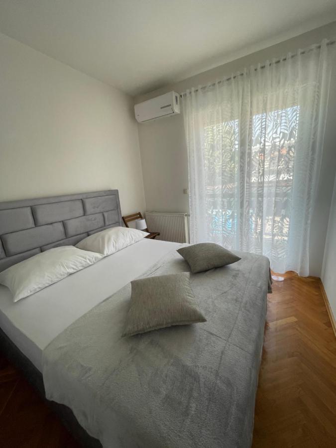 Apartments Vip Split Eksteriør bilde