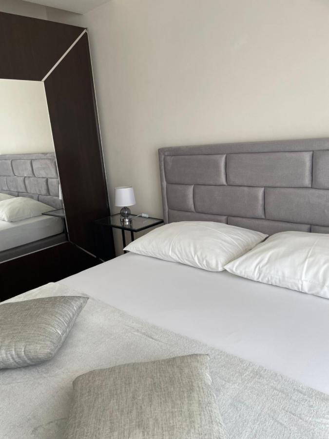 Apartments Vip Split Eksteriør bilde