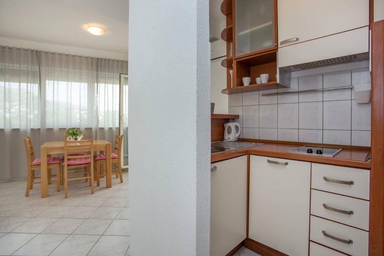 Apartments Vip Split Eksteriør bilde